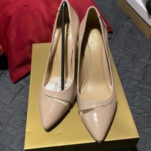 Brand new nude pumps